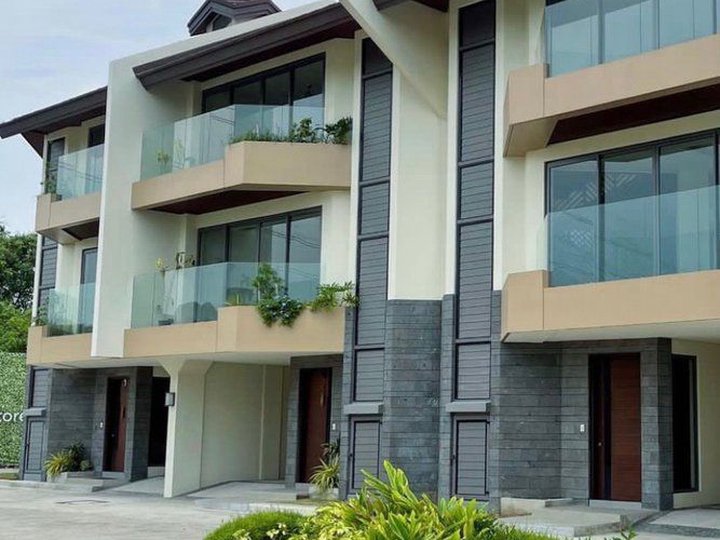 Modern Townhouse beside Hillsborough and Alabang Hills for sale