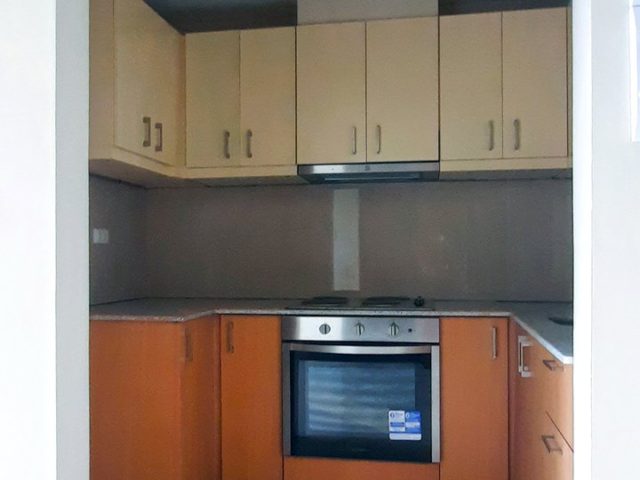 2 Br unit in Mckinley Hill for sale, The Florence, Rent To Own