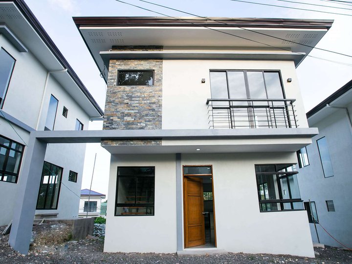 FOR RENT : 4-bedroom Single Detached House For Rent in Brgy. Pajac, Lapu Lapu City, Cebu