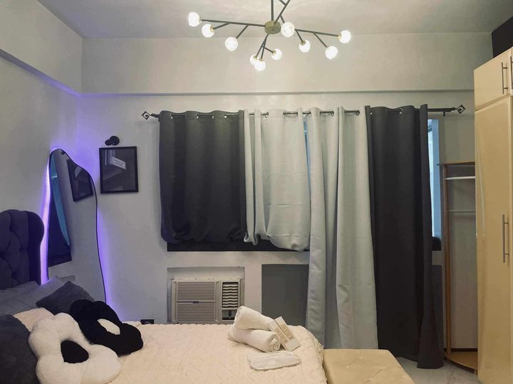 Ready For Occupancy Furnished 32.00 sqm Studio Residential Condo For Sale By Owner in BGC Taguig