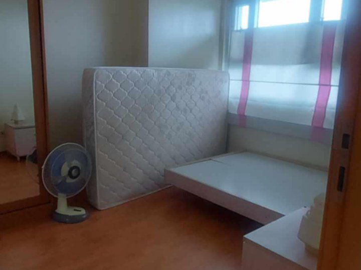 1 Bedroom Unit with Balcony for Sale in The Trion Towers BGC Taguig City