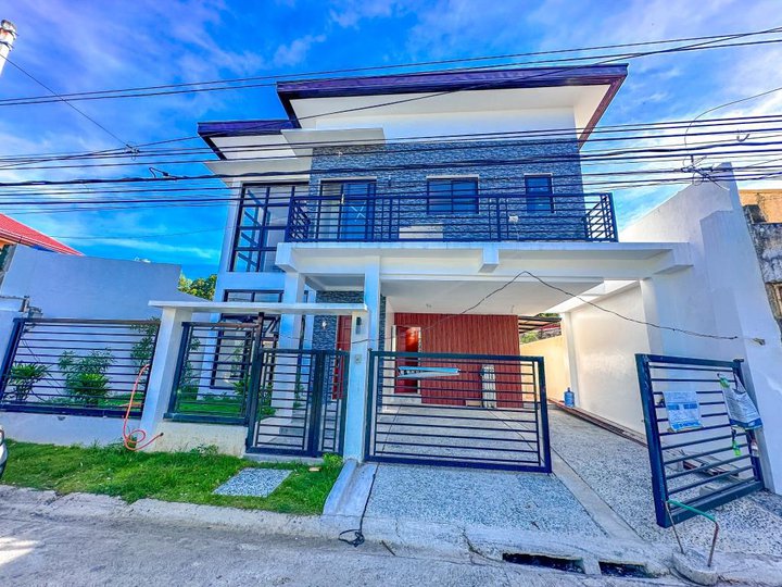 Brand New Single Detached House for Sale in BF Resort Village Las Pinas City