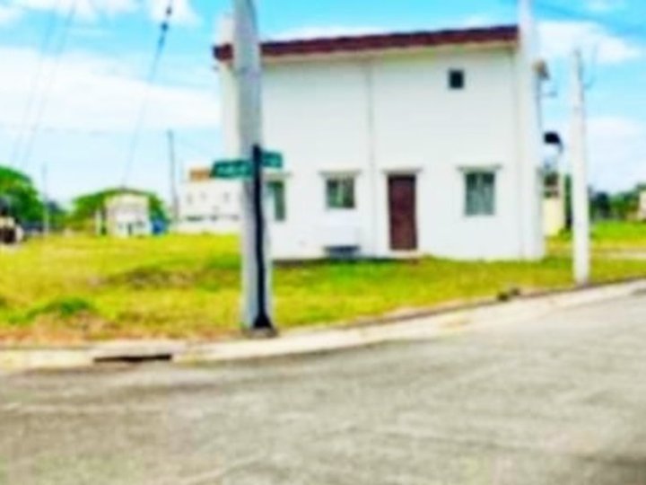 Residential Lot for sale in West wing Residences ,Eton city Sta.Rosa Laguna