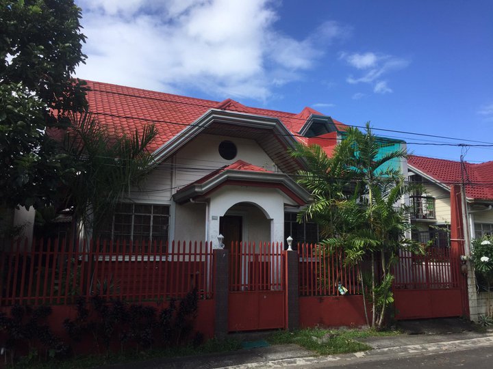 House and Lot in Sto Tomas Batangas with majestic view of Mt Makiling