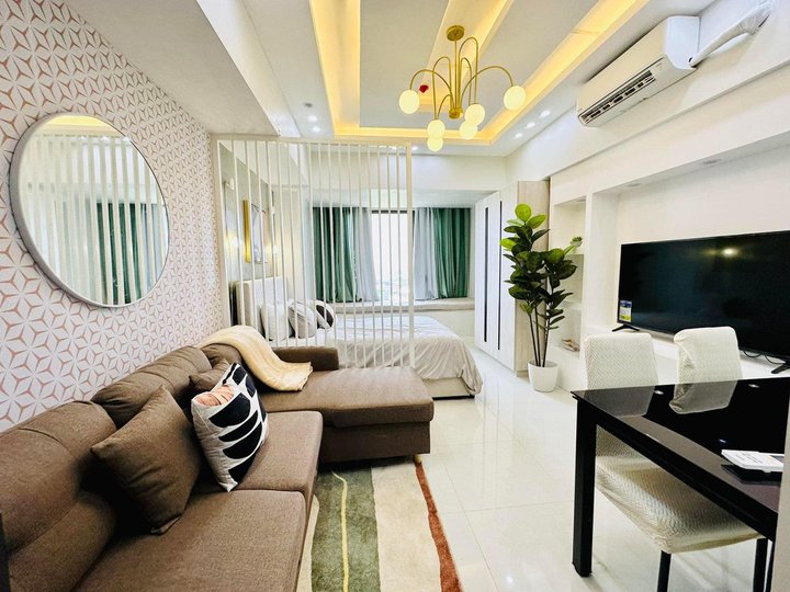 Fully Furnished Luxury Studio Unit For Rent in Mandani Bay Mandaue Cebu ( Seaview&City View)