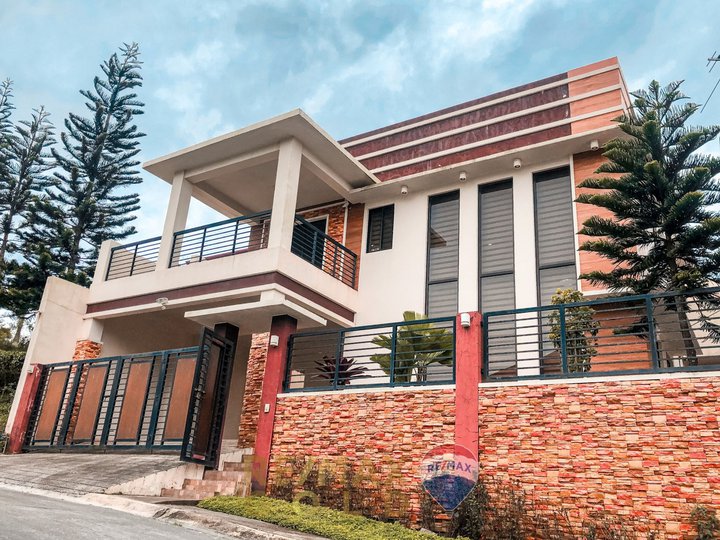 5BR Fully Furnished House & Lot for Sale Southridge Estates Tagaytay