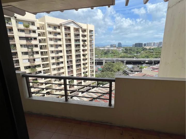 For Rent Two Bedroom @ Raya Gardens Paranaque