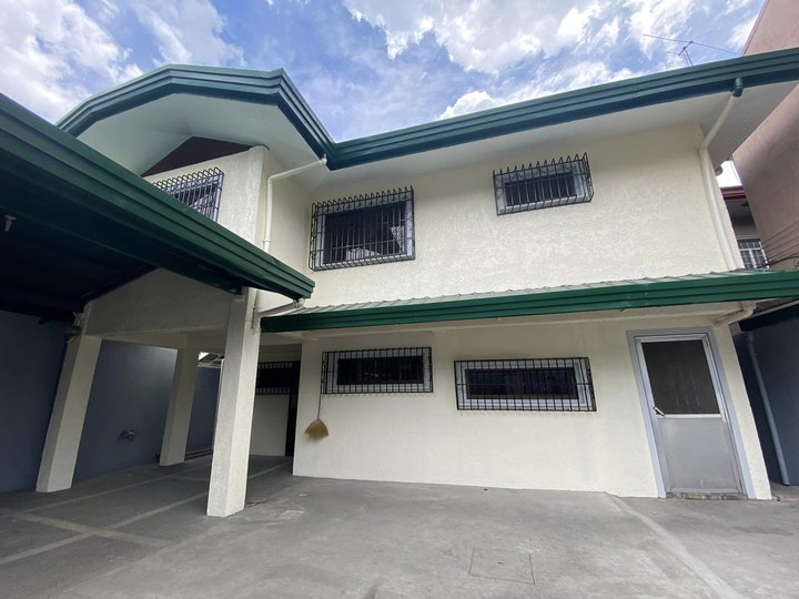 FOR SALE PRE OWNED TWO STOREY  HOUSE AND LOT IN ANGELES CITY