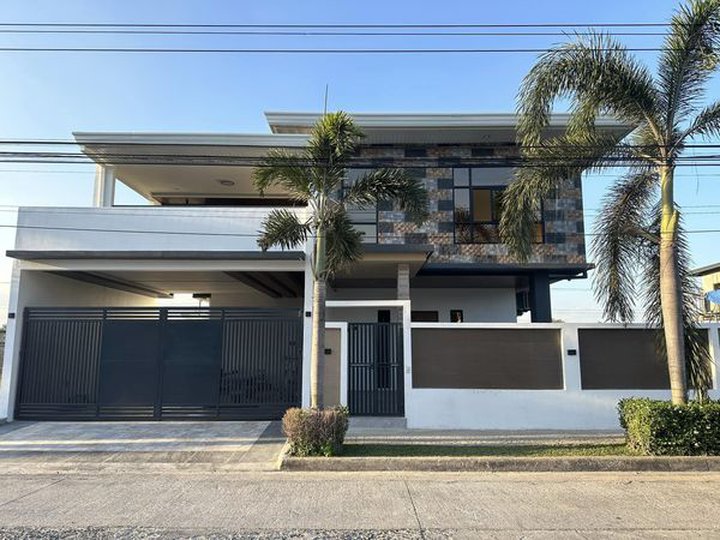 5-bedroom Single Detached House For Sale in Pulu Amsic Subd. Angeles Pampanga near Clark