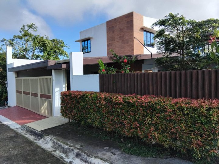 South Midland Subdivision 5 Bedroom House and Lot For Sale in Silang Cavite +