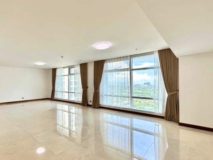 FOR RENT: Two Roxas Triangle - 3 Bedroom Unit, 310 Sqm., Semi Furnished, Makati City