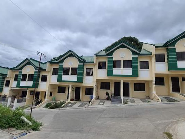 HOUSE AND LOT FOR SALE IN MAYAMOT ANTIPOLO RIZAL - LA GRANDEZA