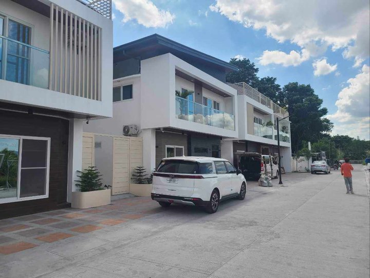 Two Villas for Sale in Enclave Angeles City Pampanga