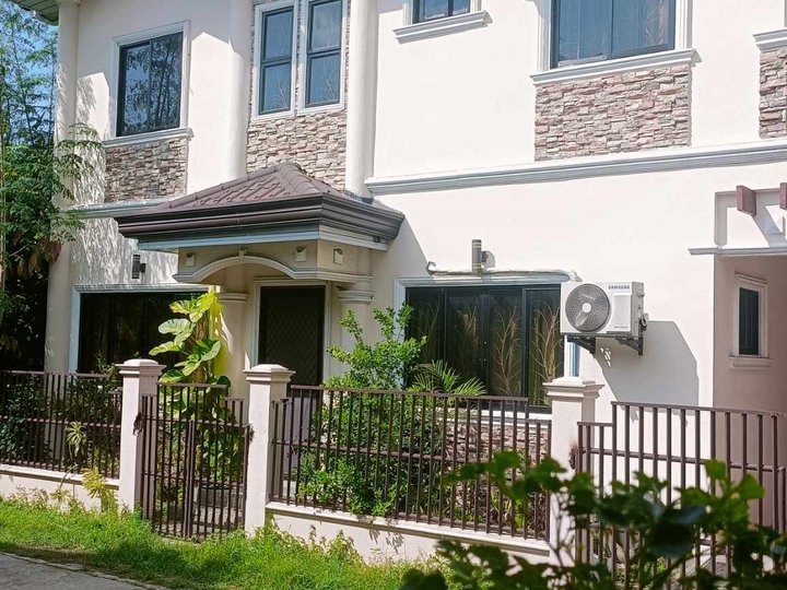 4-bedroom Single Attached House For Sale in Basak Lapu lapu