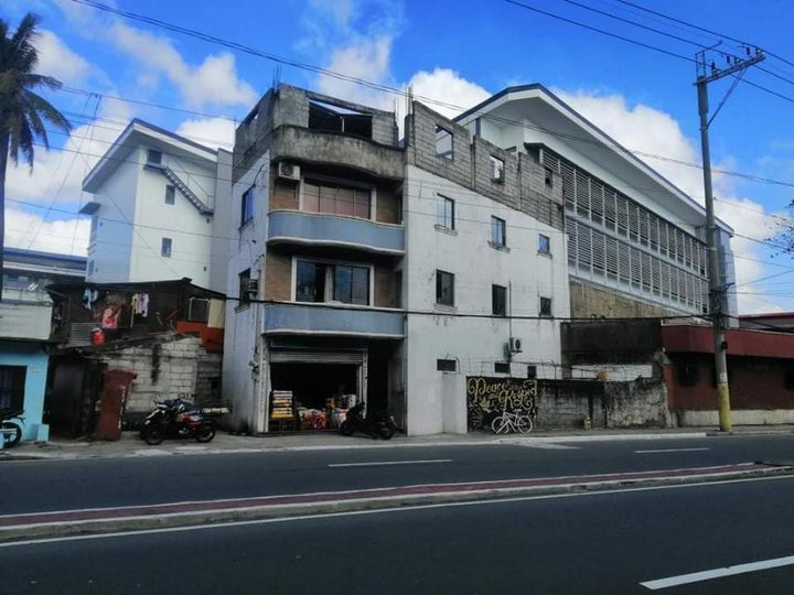 4-Storey with 9BR House for Sale in Quiapo, Manila