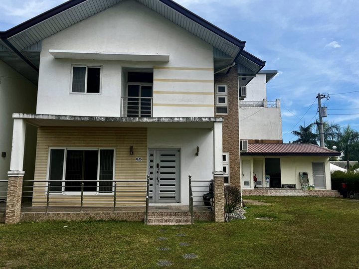 FOR SALE TWO STORY HOUSE WITH EXPANSIVE LOT IN PORAC PAMPANGA NEAR ROCKWELL NEPO