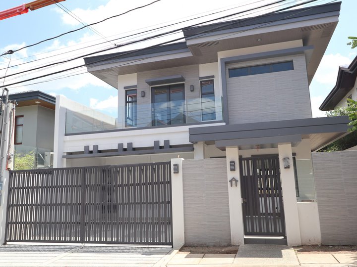 House and Lot inside Filinvest 2 Subdivision for PH2107