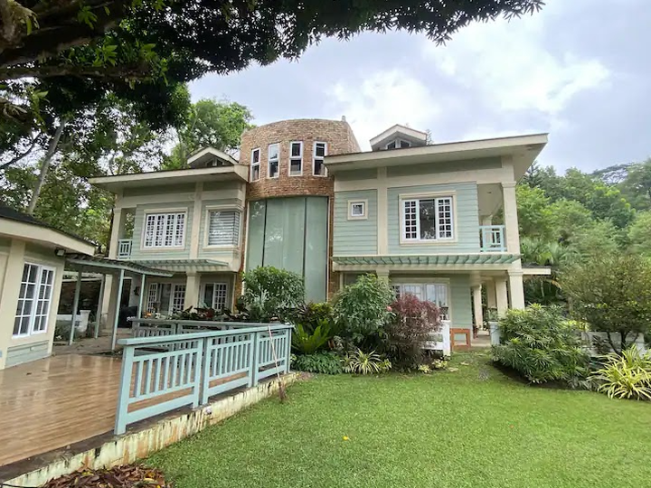 House and Lot For Sale in The Mango Manor Canyon Woods, Batangas!