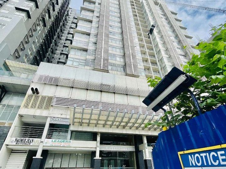 Foreclosed 26.55 sqm 1-bedroom Residential Condo For Sale in Makati