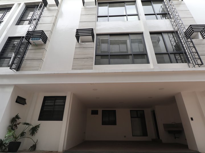 Elegant 3 Storey Townhouse For Sale in Congressional QC PH2563
