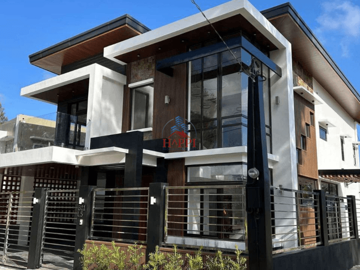 High End 4-bedroom House For Sale in Tagaytay Cavite