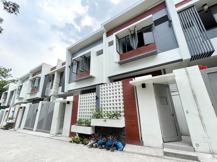 Elegant but affordable 3BR Townhouse For Sale in Munoz Quezon City