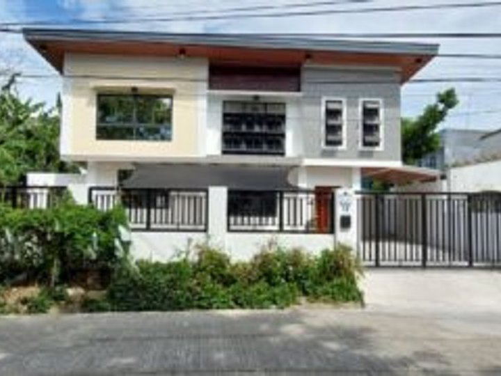 House for Sale in UPS 5 Sucat Road Paranaque City