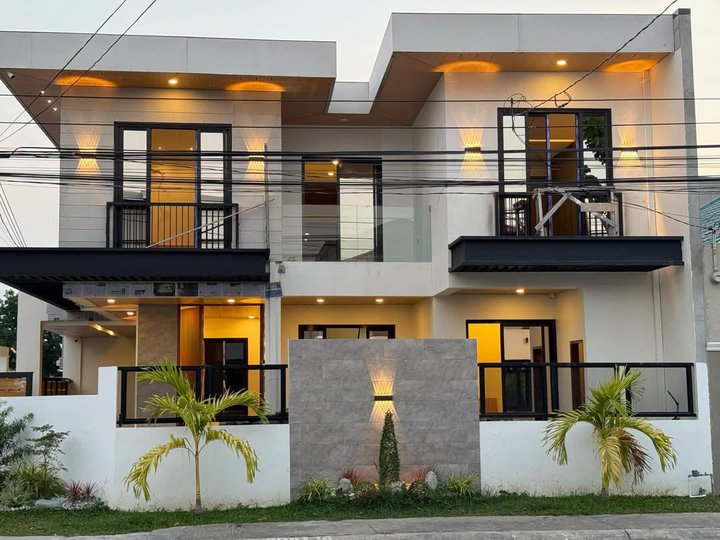 FOR SALE BRAND MODERN ASIAN 2 STOREY HOUSE WITH POOL IN ANGELES CITY NEAR MARQUEE MALL AND LANDERS