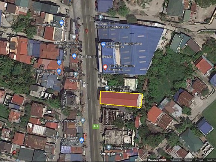 FOR SALE COMMERCIAL PROPERTY (LOT AND BUILDING) IN PAMPANGA ALONG MAC ARTHUR HIGHWAY