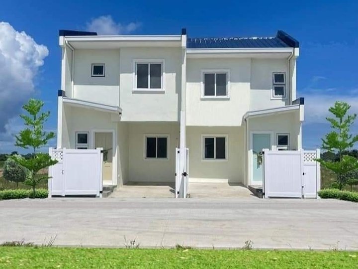 2 Bedrooms Townhouse in Pleasant Field @ Tanza Cavite