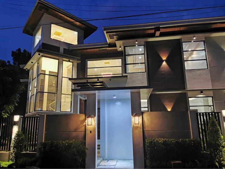 403.80 sqm FULLY FURNISHED House and Lot FOR SALE in Quezon City