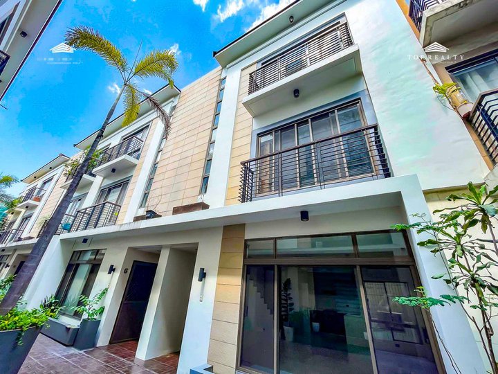 For Sale: 3-Bedroom 3BR Semi-furnished Townhouse in Green hills Court Yard at San Juan City