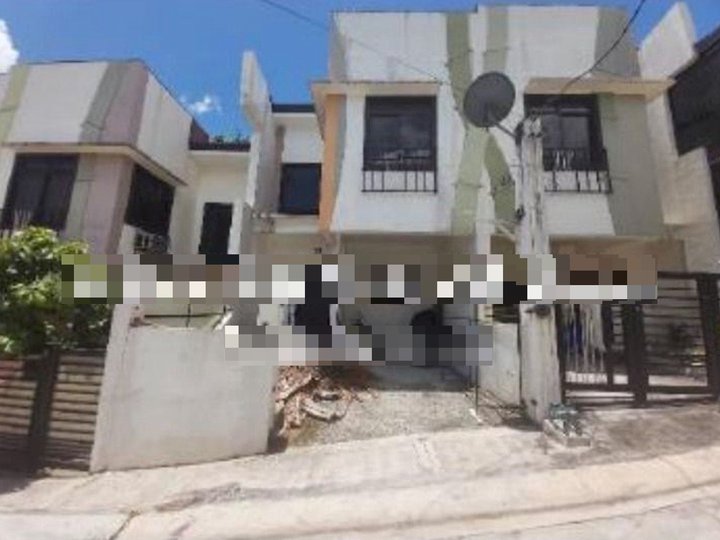 Foreclosed 3-bedroom Townhouse For Sale in The Nest - Firebird Residences