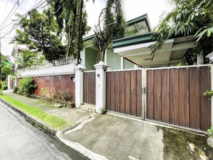 Bel Air 2, House and Lot for Sale in Makati City 4 Bedroom 4 BR