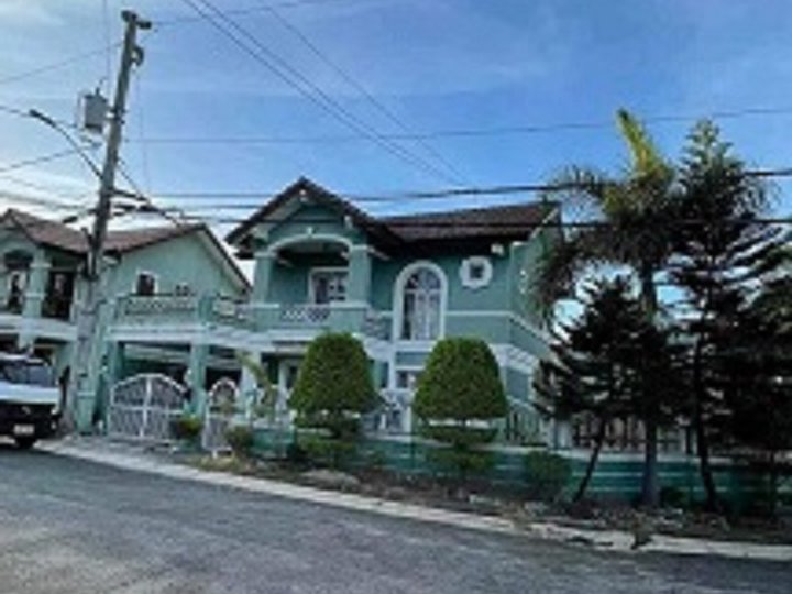 Corner lot House for Sale in Citta Italia Buhay na Tubig Imus Cavite