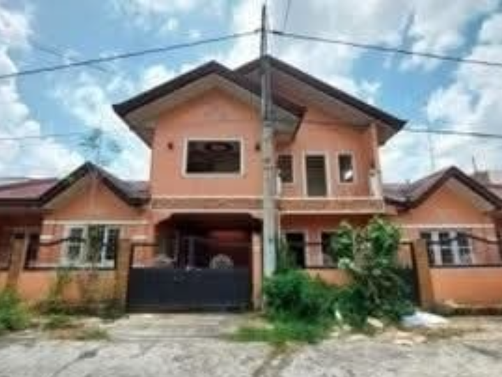 Foreclosed 4-bedroom Single Attached House For Sale in San Mateo Rizal - LA MAR VILLAGE
