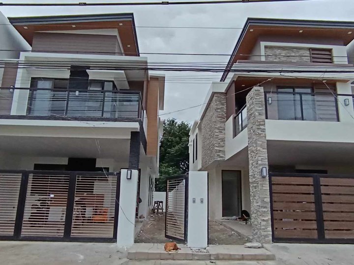 4-bedroom Single Detached House For Sale in Fairview Quezon City / QC