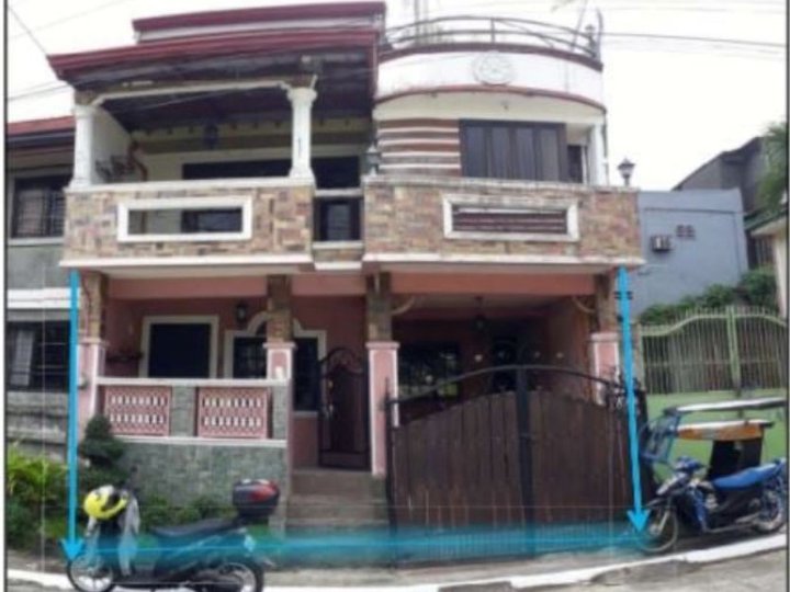 Foreclosed 3-bedroom Single Attached House For Sale in Calamba Laguna
