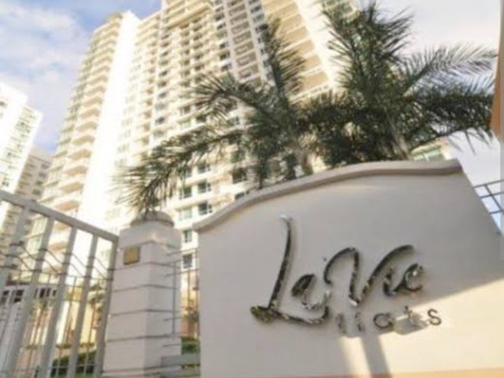 Newly- Renovated 1-Bedroom Unit For Sale at La Vie Flats