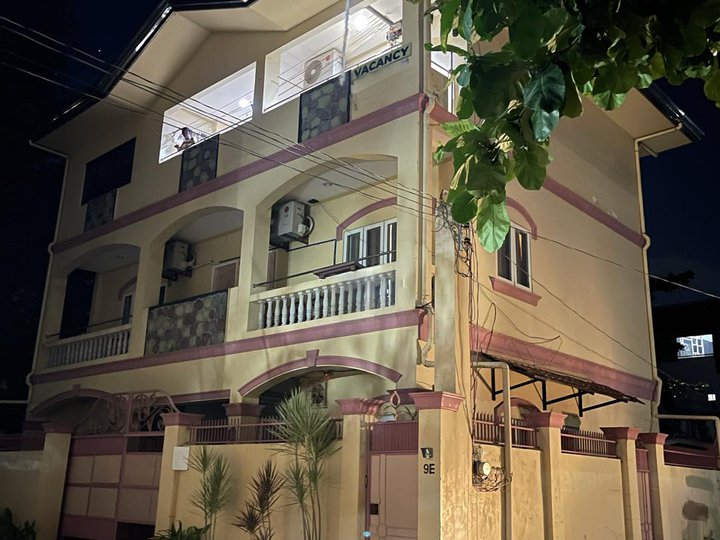 RUSH SALE  APARTMENT PROPERTY IN SUBIC BALOY LONG BEACH WITH INCOME WALKABLE TO SEASHORE