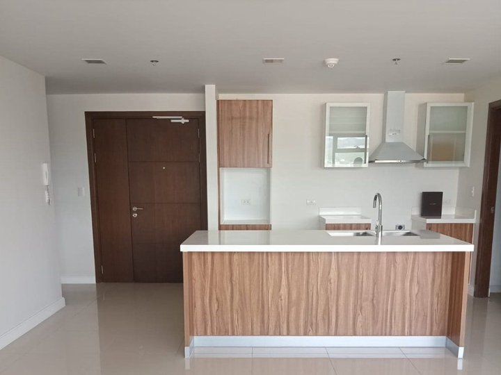 2 BEDROOM CONDO UNIT FOR RENT IN ALCOVES, AYALA CENTER CEBU