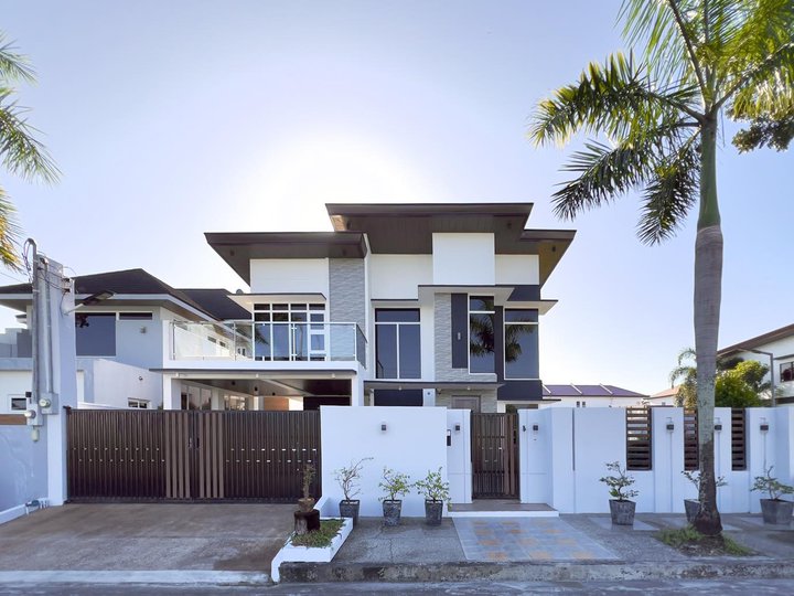 FOR SALE LUXURIOUS OPULENT FULLY FURNISHED MODERN TWO STOREY HOUSE IN PAMPANGA NEAR WALTER MART