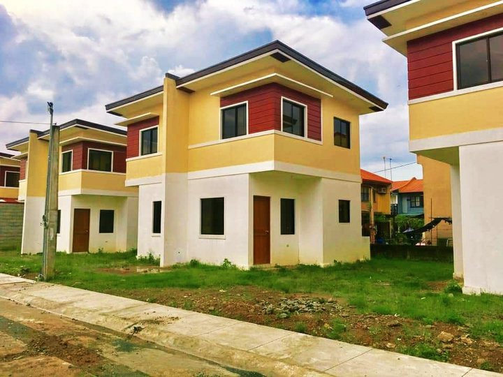 2-bedroom Duplex House For Sale in San Mateo Rizal Near Quezon City