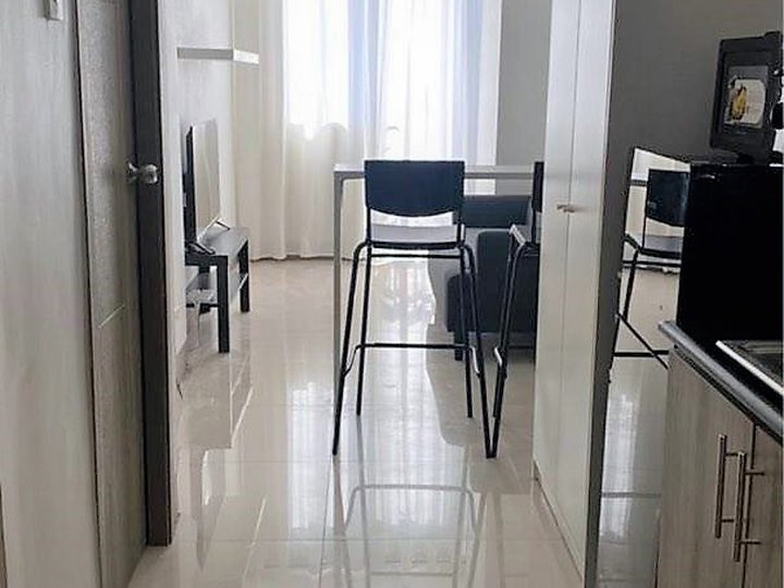 Condo Unit For Rent - 36th Floor Tower 2 at Fame Residences