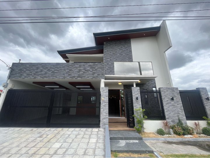 4-bedroom Single Detached House For Sale in  Villagio San Fernando Pampanga