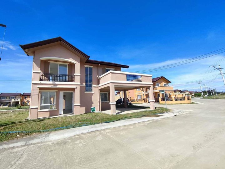 House and Lot with 5-Bedrooms in Angeles, Pampanga