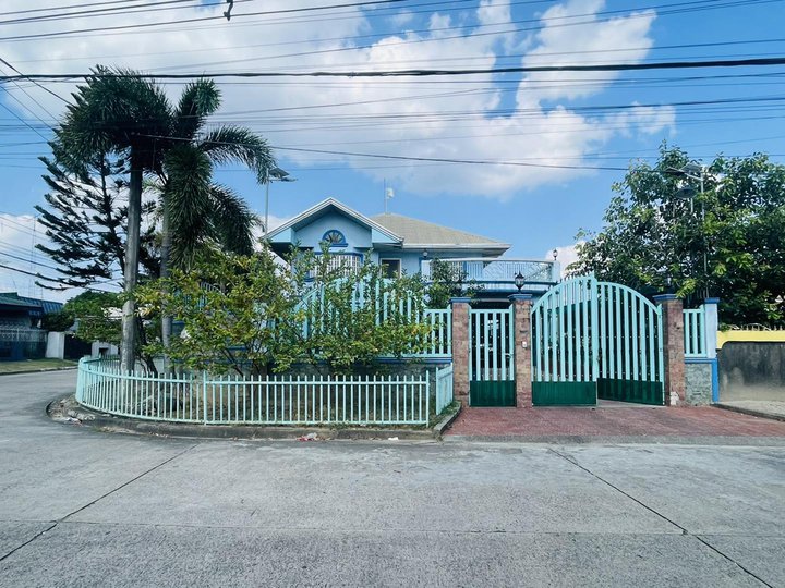 FOR SALE PRE OWNED HOUSE IN ANGELES CITY PAMPANGA NEAR CASINO FILIPINO AND SM CLARK