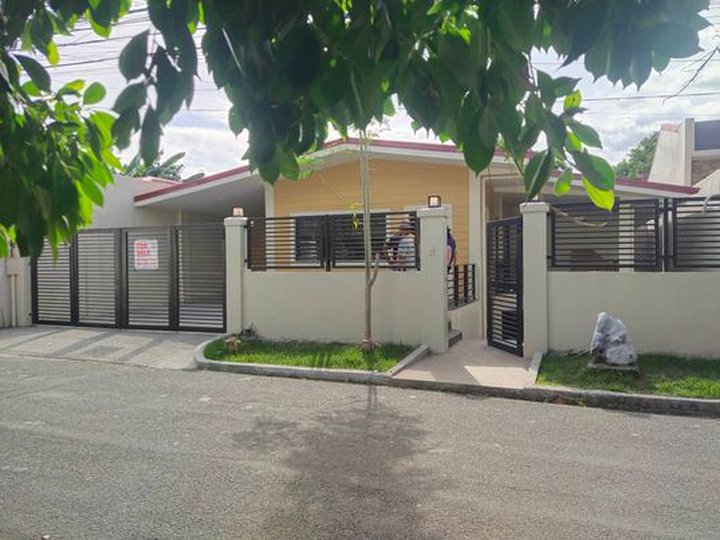 4-Bedroom SingleAttached w/ Basement For Sale in BF Homes Paranaque