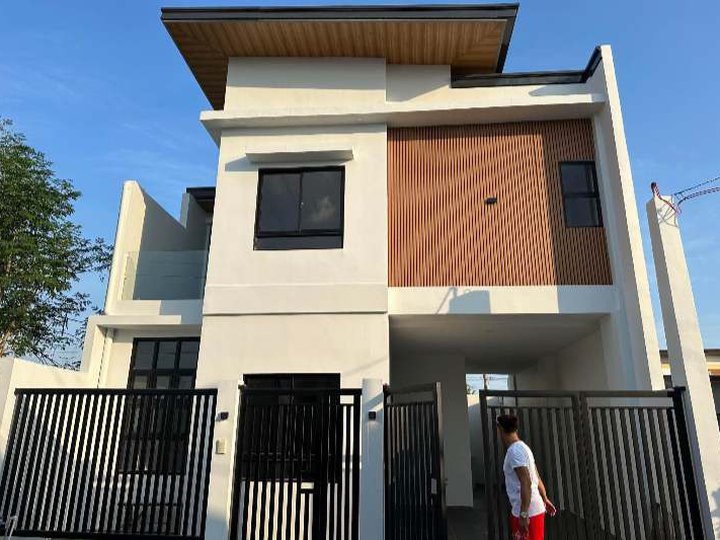 Two Storey House located at Tivoli Gardens Subd. Mawaque, Mabalacat City, Pampanga