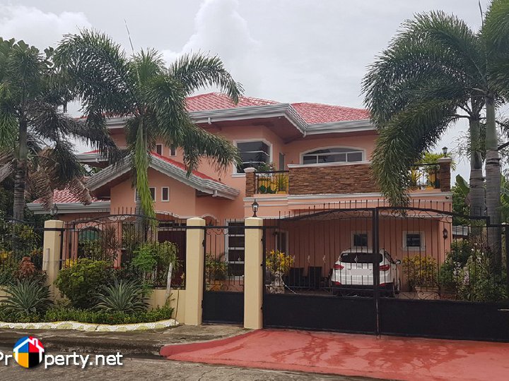 4-bedroom Single Attached House For Sale in Mactan Lapu-Lapu Cebu